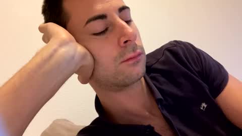 Snapshot of max681334 chatting on December 6, 2024, 7:10 am max681334 online show from December 6, 2024, 7:10 am