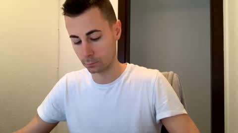 Snapshot of max681334 chatting on February 21, 2025, 10:50 am max681334 online show from February 21, 2025, 10:50 am