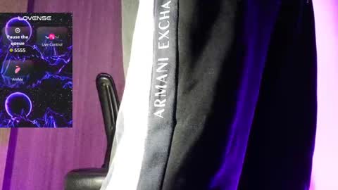 max__prada online show from October 10, 2025, 2:21 am