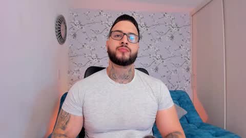 max D. online show from February 10, 2026, 2:54 pm