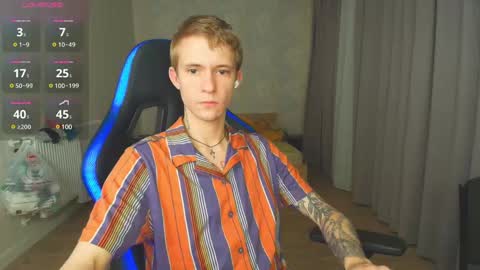 Max Gen with tats 24years  And Ethan without tats 20 years online show from December 22, 2024, 11:31 pm