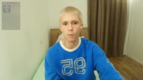 Max Gen with tats 24years  And Ethan without tats 20 years online show from April 3, 2026, 7:01 pm