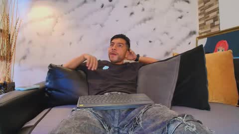 Max Hornye online show from March 27, 2026, 7:13 pm