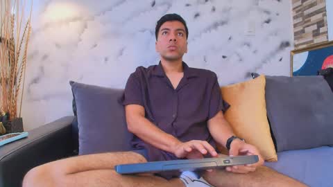 Max Hornye online show from April 2, 2026, 12:58 pm