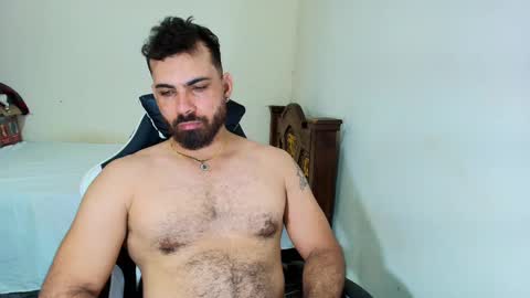 Snapshot of max_love25 chatting on September 25, 2025, 8:12 pm max_love25 online show from September 25, 2025, 8:12 pm