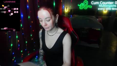 Snapshot of max_phoenix chatting on February 16, 2025, 4:53 am Max online show from February 16, 2025, 4:53 am