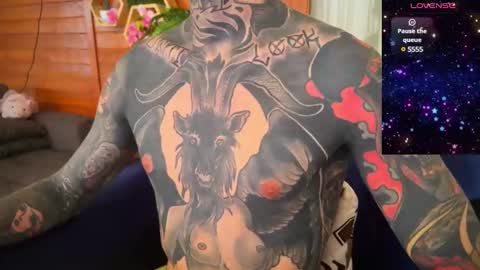 Snapshot of max_reaves chatting on January 12, 2025, 6:39 am online show from January 12, 2025, 6:39 am