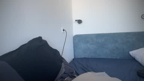 Snapshot of max_reaves chatting on January 30, 2025, 6:46 am online show from January 30, 2025, 6:46 am