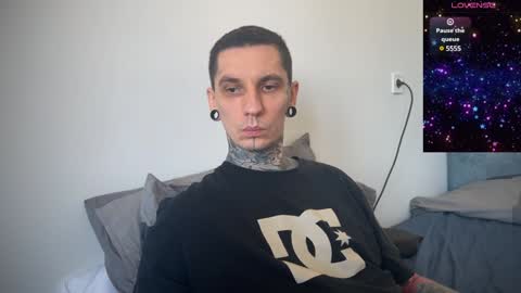 Snapshot of max_reaves chatting on February 2, 2025, 11:08 am online show from February 2, 2025, 11:08 am