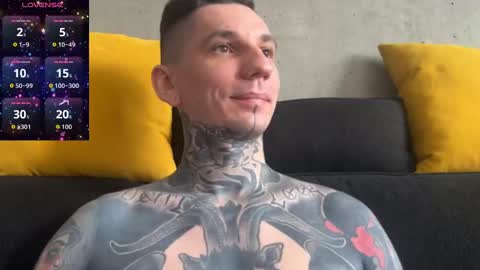 Snapshot of max_reaves chatting on November 13, 2025, 6:12 am online show from November 13, 2025, 6:12 am