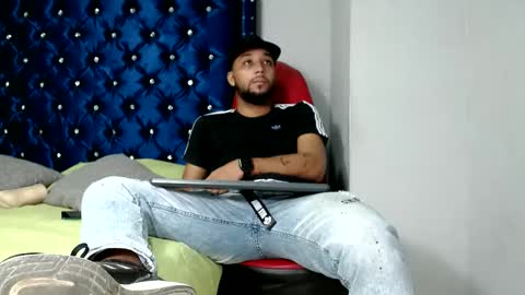 max_sexyhot26 online show from December 16, 2024, 3:40 am