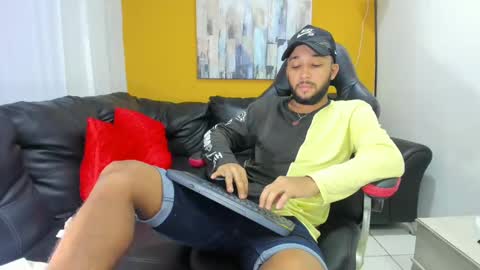 max_sexyhot26 online show from January 9, 2025, 6:17 am