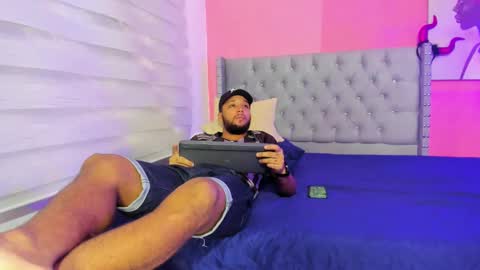 max_sexyhot26 online show from January 13, 2025, 3:01 am