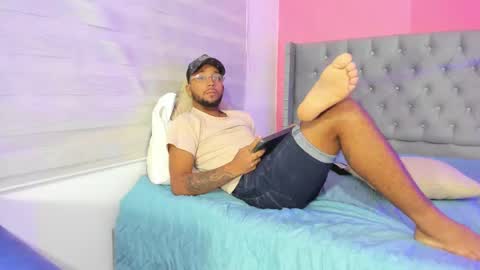 max_sexyhot26 online show from January 28, 2025, 3:04 am