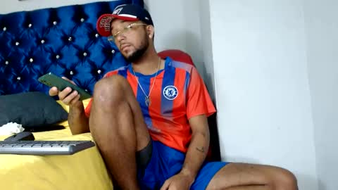 max_sexyhot26 online show from February 26, 2025, 6:04 am