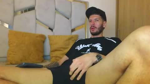 Snapshot of max_tayloor chatting on June 12, 2026, 3:16 am Max Taylor online show from June 12, 2026, 3:16 am
