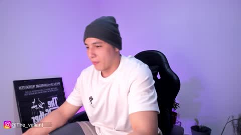 max_valiant1 online show from February 18, 2026, 6:09 am