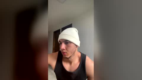 Snapshot of max_valiant1 chatting on April 23, 2026, 12:29 pm max_valiant1 online show from April 23, 2026, 12:29 pm
