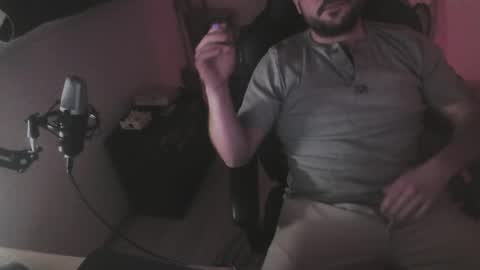 Snapshot of maxcamlove chatting on December 23, 2025, 3:15 am maxcamlove online show from December 23, 2025, 3:15 am