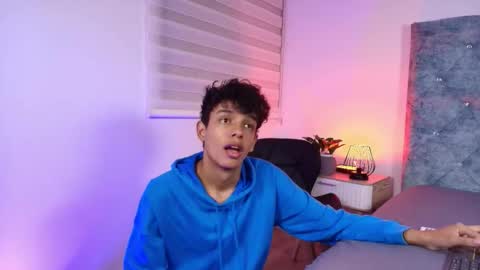 M A X F R O S T   online show from January 6, 2026, 7:28 pm