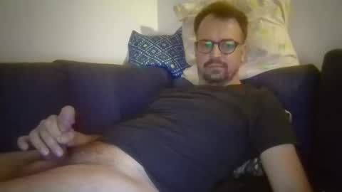 maxhorn591 online show from November 12, 2025, 9:47 pm