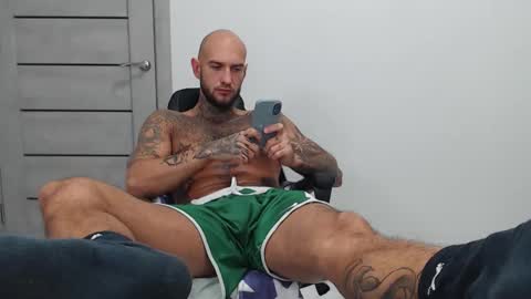 Maximus Fox online show from October 9, 2025, 7:17 am