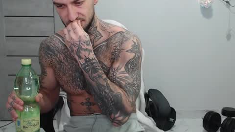 Maximus Fox online show from April 10, 2026, 6:29 am