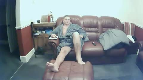 Snapshot of maxi_johnes chatting on October 14, 2025, 10:32 pm MAX online show from October 14, 2025, 10:32 pm