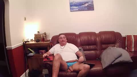 MAX online show from January 31, 2026, 11:03 pm