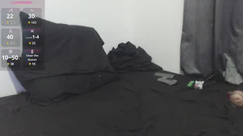 Snapshot of maxi_rogger chatting on December 20, 2024, 9:21 am maxi rogger online show from December 20, 2024, 9:21 am