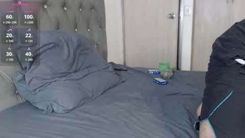 Snapshot of maxi_rogger chatting on October 21, 2025, 3:40 am maxi rogger online show from October 21, 2025, 3:40 am