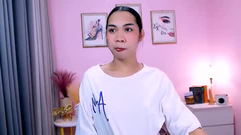 Snapshot of maxie_greyson chatting on February 24, 2025, 6:38 am maxie greyson online show from February 24, 2025, 6:38 am