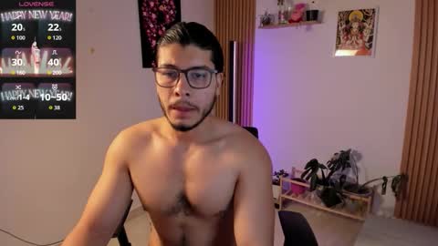 Mikael online show from October 6, 2025, 10:45 am