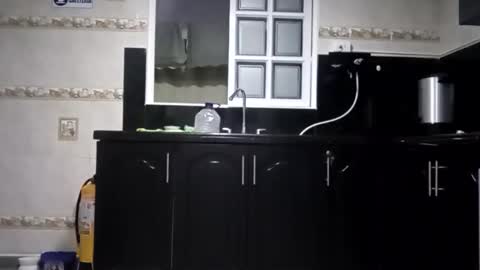 maxim online show from November 30, 2025, 5:00 am