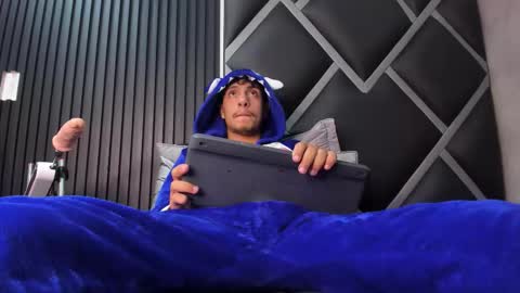 Snapshot of maximiliano_jam chatting on September 21, 2025, 3:57 pm maxi online show from September 21, 2025, 3:57 pm