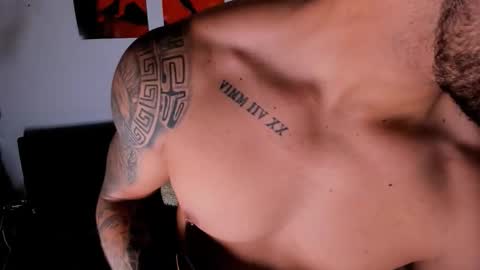 Snapshot of maximo004 chatting on October 13, 2025, 2:17 pm Maximo online show from October 13, 2025, 2:17 pm