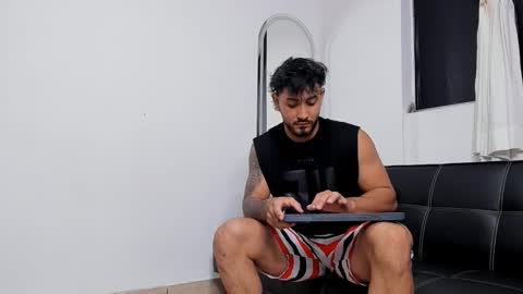 Maximo online show from November 20, 2025, 3:07 am