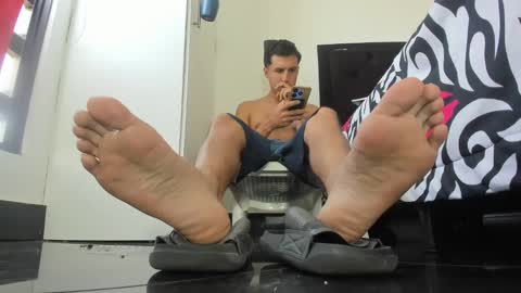 Snapshot of maximo__77 chatting on November 7, 2025, 2:28 pm maximo__77 online show from November 7, 2025, 2:28 pm