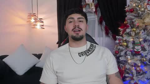 Snapshot of maximo_rodriguez chatting on December 7, 2024, 5:48 am Maximo online show from December 7, 2024, 5:48 am