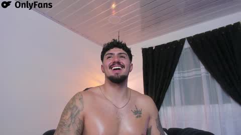 Snapshot of maximo_rodriguez chatting on February 2, 2025, 10:02 am Maximo online show from February 2, 2025, 10:02 am