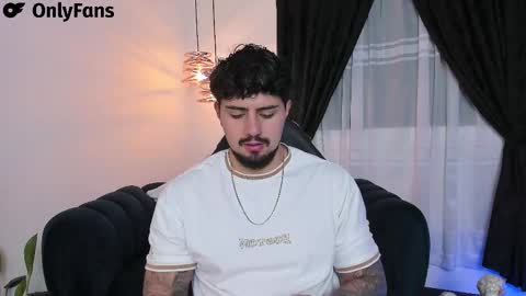 Snapshot of maximo_rodriguez chatting on February 25, 2025, 5:08 am Maximo online show from February 25, 2025, 5:08 am