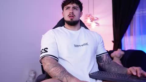 Snapshot of maximo_rodriguez chatting on February 9, 2026, 5:22 am Maximo online show from February 9, 2026, 5:22 am