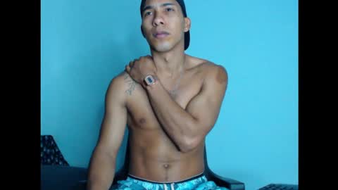 Snapshot of maximo_vega_new chatting on December 18, 2024, 5:04 am Maximo Aron Vega online show from December 18, 2024, 5:04 am