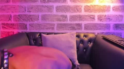 MAXIMO online show from February 26, 2026, 5:06 am