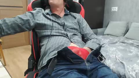 Snapshot of maximus3334 chatting on March 12, 2025, 11:01 pm maximus3334 online show from March 12, 2025, 11:01 pm