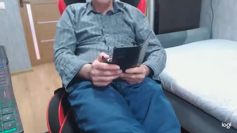 maximus3334 online show from March 24, 2026, 10:53 am