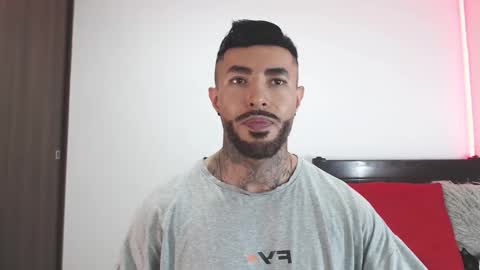 Independent Model online show from March 18, 2026, 3:31 am