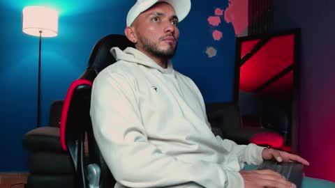 Snapshot of maximusclark chatting on January 15, 2026, 4:06 am Maximus Clark online show from January 15, 2026, 4:06 am