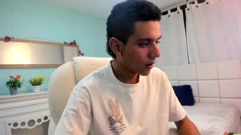 Snapshot of maximuss_19 chatting on January 22, 2025, 7:13 pm Maximus online show from January 22, 2025, 7:13 pm