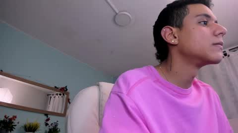 Snapshot of maximuss_19 chatting on January 25, 2025, 7:39 pm Maximus online show from January 25, 2025, 7:39 pm